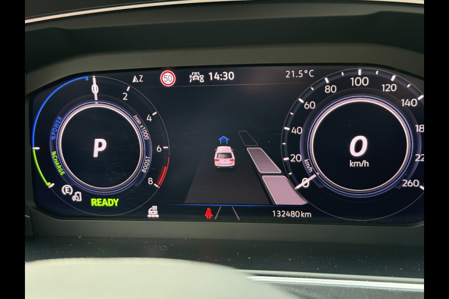 Volkswagen Tiguan 1.4 TSI eHybrid R-Line Business+ | Camera | Stoelverwarming | Dodehoeksensoren