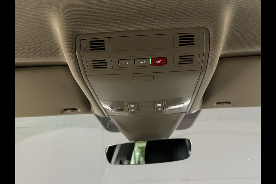 Volkswagen Tiguan 1.4 TSI eHybrid R-Line Business+ | Camera | Stoelverwarming | Dodehoeksensoren