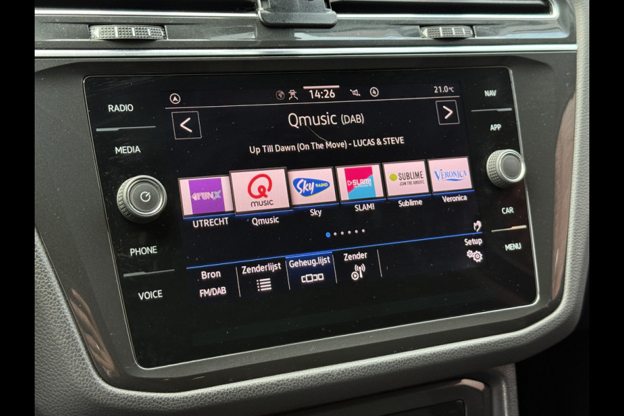 Volkswagen Tiguan 1.4 TSI eHybrid R-Line Business+ | Camera | Stoelverwarming | Dodehoeksensoren
