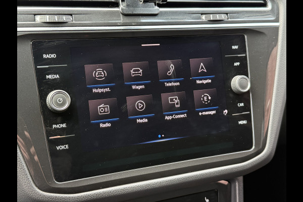 Volkswagen Tiguan 1.4 TSI eHybrid R-Line Business+ | Camera | Stoelverwarming | Dodehoeksensoren