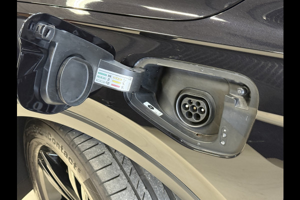 Volkswagen Tiguan 1.4 TSI eHybrid R-Line Business+ | Camera | Stoelverwarming | Dodehoeksensoren