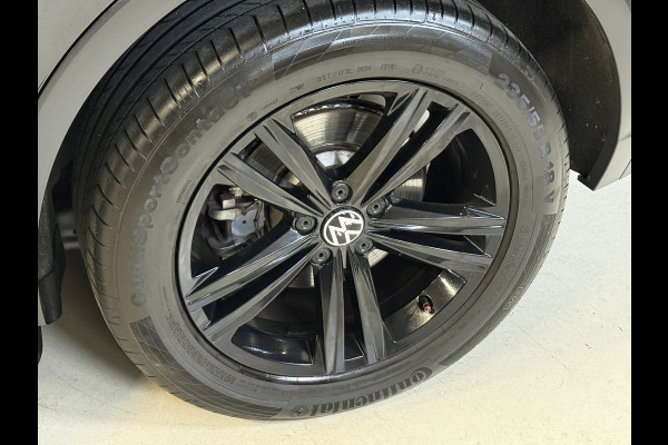 Volkswagen Tiguan 1.4 TSI eHybrid R-Line Business+ | Camera | Stoelverwarming | Dodehoeksensoren