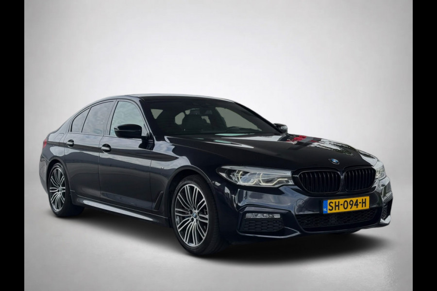 BMW 5 Serie 530i High Executive (NL-auto, Dealer OndH, Navi, StoelV, Harman/Kardon, Camera, Head-up, Comfort Stoelen, Etc)