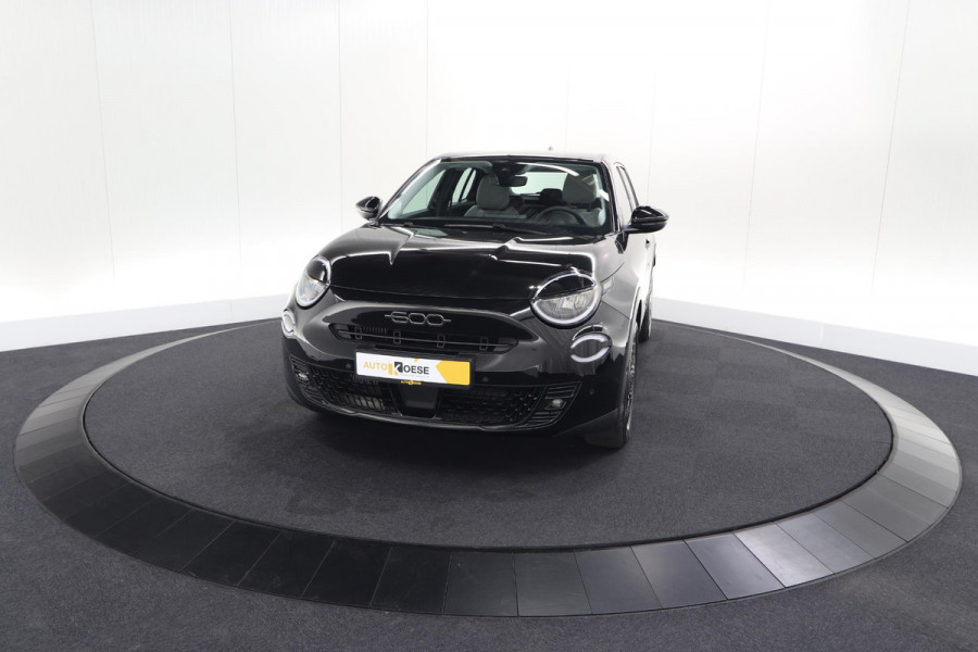 Fiat 600 1.2 Hybrid 110 Urban | Camera | Dodehoekdetectie | Keyless | Apple Caprlay