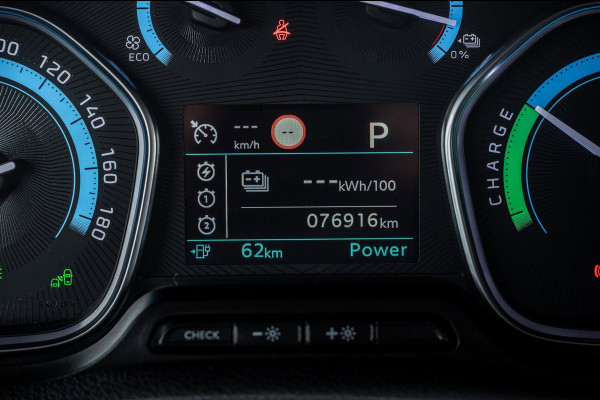 Peugeot e-Expert Standard Pro 75 kWh Soh 92% I Camera I Parkeersensoren I Climate I Cruise I Head Up I CarPlay I Android