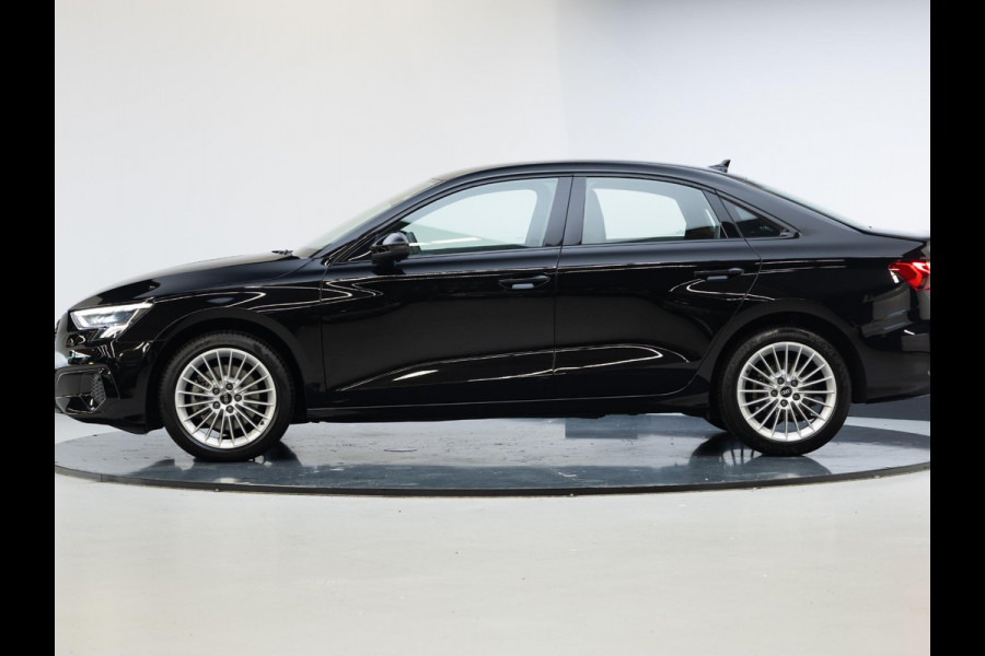 Audi A3 Limousine 35 TFSI Business edition 150 pk S-tronic | Navigatie | Parkeersensoren achter | Cruise control | LED koplampen | Apple Carplay/Android Auto |