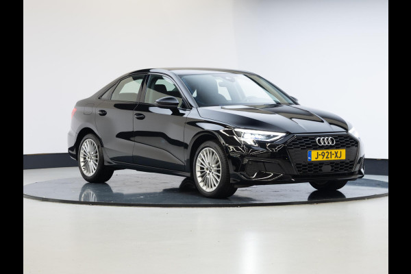 Audi A3 Limousine 35 TFSI Business edition 150 pk S-tronic | Navigatie | Parkeersensoren achter | Cruise control | LED koplampen | Apple Carplay/Android Auto |