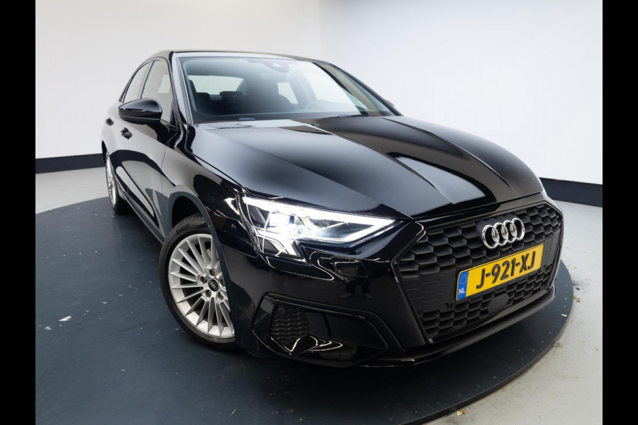 Audi A3 Limousine 35 TFSI Business edition 150 pk S-tronic | Navigatie | Parkeersensoren achter | Cruise control | LED koplampen | Apple Carplay/Android Auto |