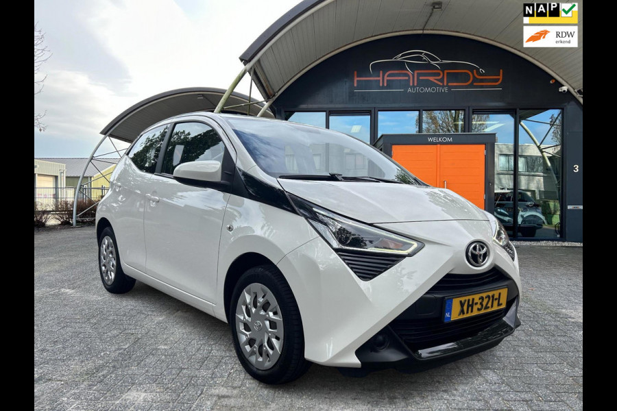 Toyota Aygo 1.0 VVT-i X-PLAY CAMERA Rijklaarprijs!