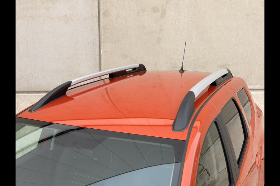 Dacia Duster 1.3 TCe Prestige Automaat Trekhaak CarPlay Camera DAB Cruise