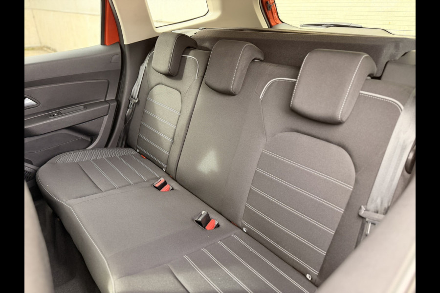 Dacia Duster 1.3 TCe Prestige Automaat Trekhaak CarPlay Camera DAB Cruise