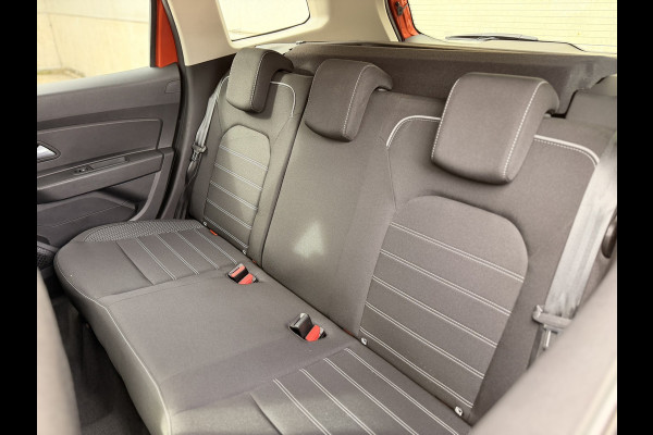 Dacia Duster 1.3 TCe Prestige Automaat Trekhaak CarPlay Camera DAB Cruise