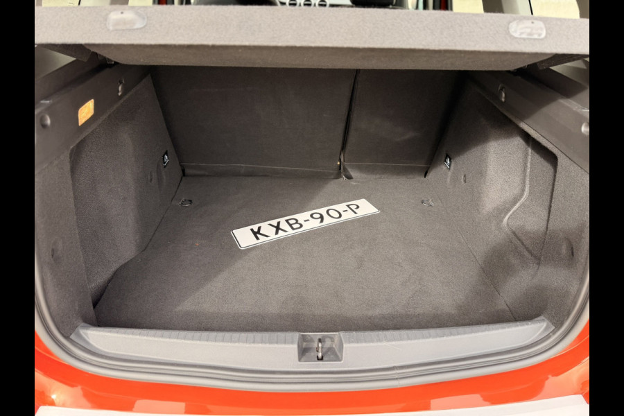 Dacia Duster 1.3 TCe Prestige Automaat Trekhaak CarPlay Camera DAB Cruise