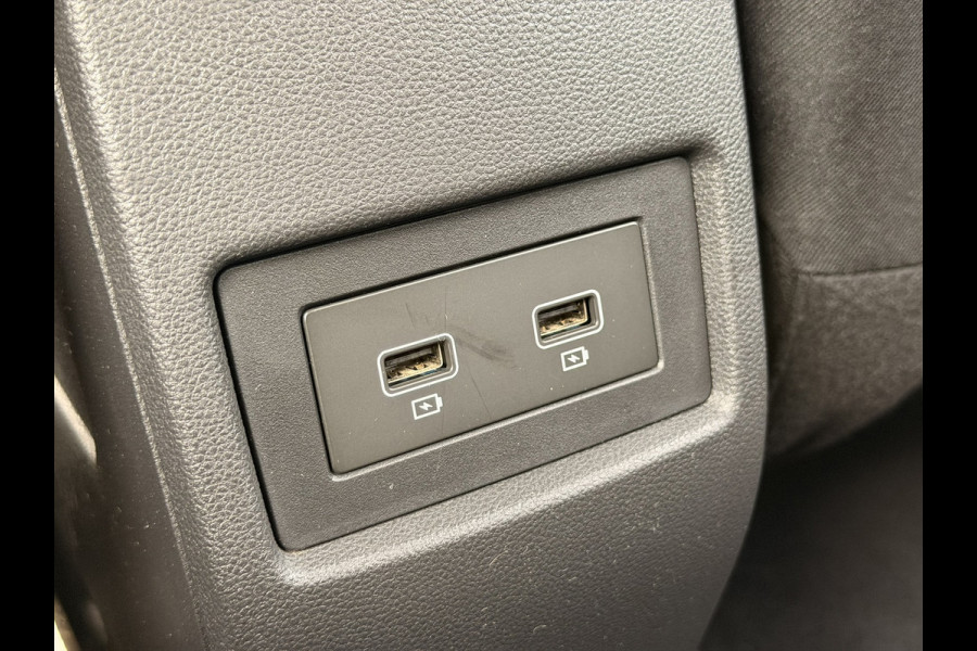Dacia Duster 1.3 TCe Prestige Automaat Trekhaak CarPlay Camera DAB Cruise