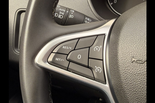 Dacia Duster 1.3 TCe Prestige Automaat Trekhaak CarPlay Camera DAB Cruise
