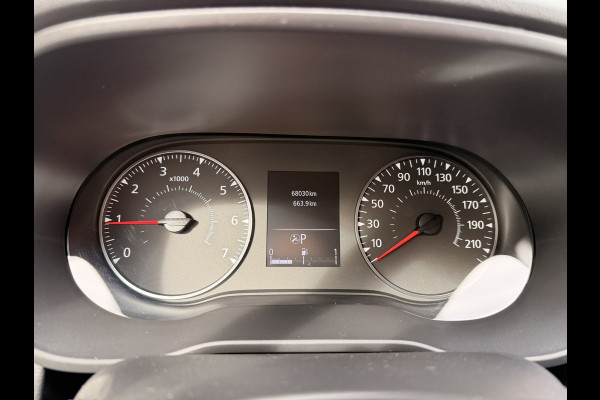 Dacia Duster 1.3 TCe Prestige Automaat Trekhaak CarPlay Camera DAB Cruise
