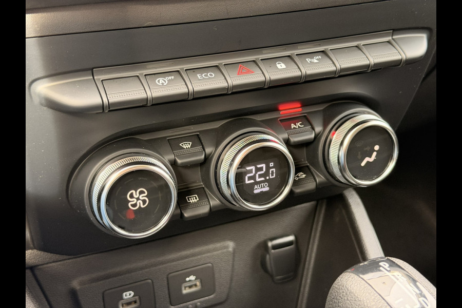 Dacia Duster 1.3 TCe Prestige Automaat Trekhaak CarPlay Camera DAB Cruise