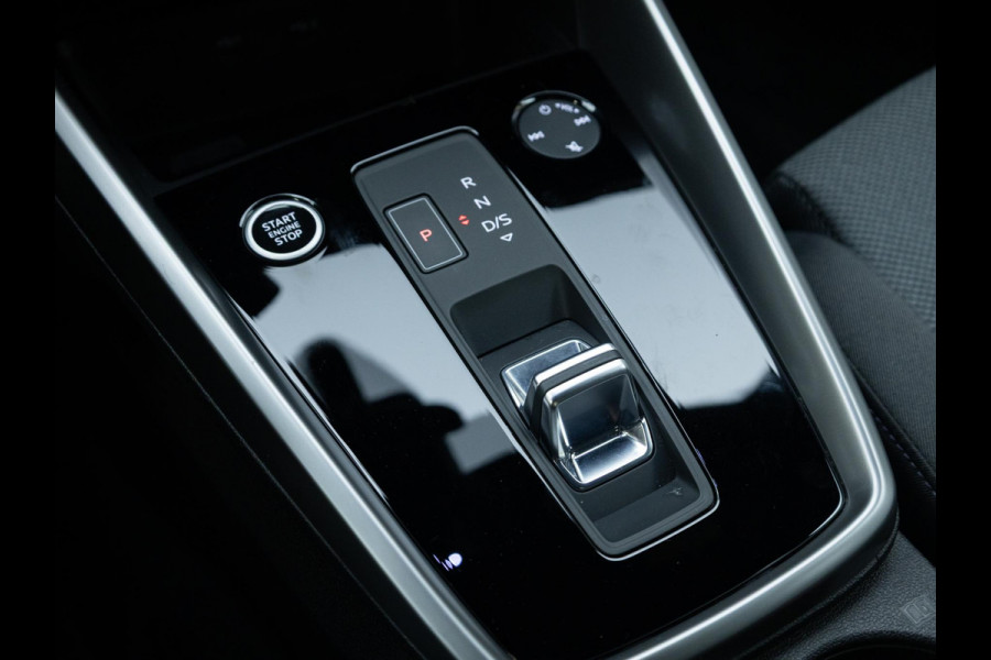 Audi A3 Limousine 35 TFSI Business edition 150 pk S-tronic | Navigatie | Parkeersensoren achter | Cruise control | LED koplampen | Apple Carplay/Android Auto |