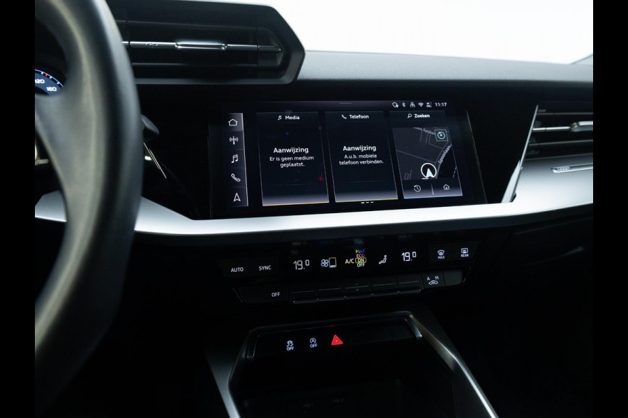 Audi A3 Limousine 35 TFSI Business edition 150 pk S-tronic | Navigatie | Parkeersensoren achter | Cruise control | LED koplampen | Apple Carplay/Android Auto |
