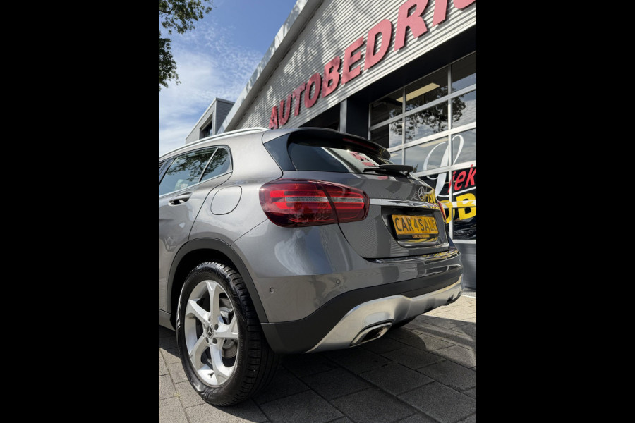 Mercedes-Benz GLA 180 Urban Sport - Navigatie I Airco I 1/2 Leder Sport interieur & Velgen I LED I Camera - PDC I