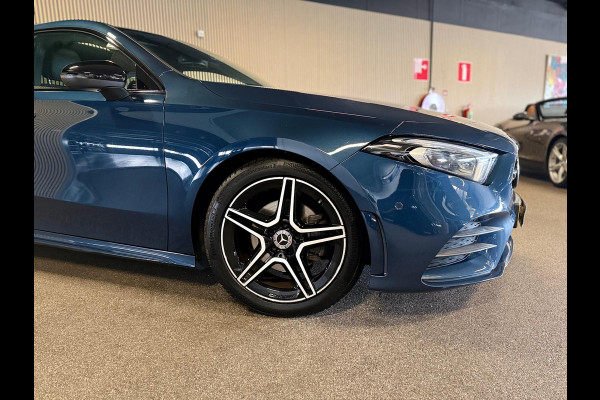 Mercedes-Benz A-Klasse 180 Sedan AMG STYLING-PANORAMA-MEMORY-NIGHT-KEYLESS-CAMERA-SFEER-COMPLEET