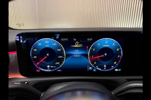 Mercedes-Benz A-Klasse 180 Sedan AMG STYLING-PANORAMA-MEMORY-NIGHT-KEYLESS-CAMERA-SFEER-COMPLEET