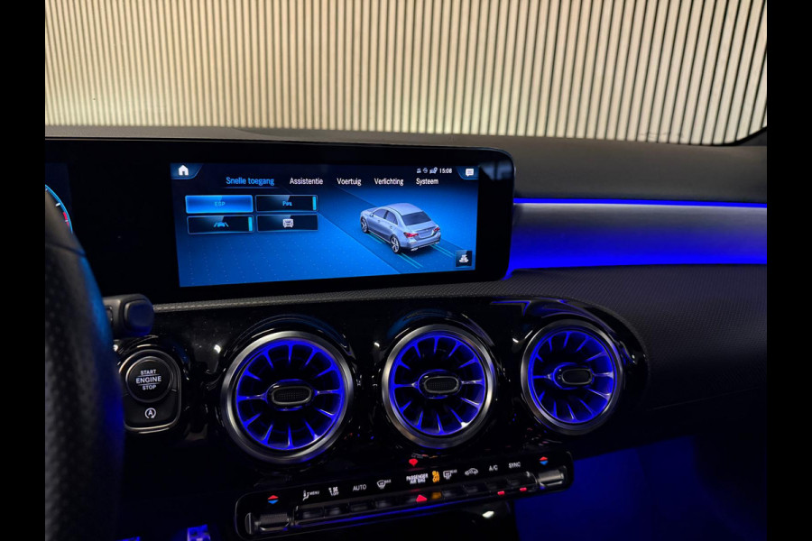 Mercedes-Benz A-Klasse 180 Sedan AMG STYLING-PANORAMA-MEMORY-NIGHT-KEYLESS-CAMERA-SFEER-COMPLEET