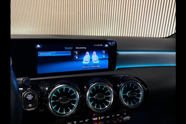 Mercedes-Benz A-Klasse 180 Sedan AMG STYLING-PANORAMA-MEMORY-NIGHT-KEYLESS-CAMERA-SFEER-COMPLEET