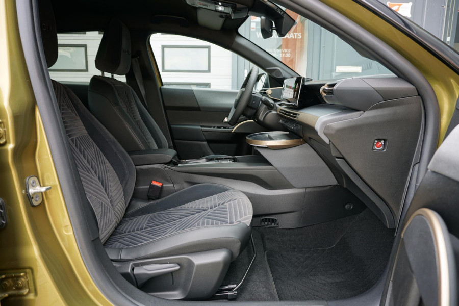 Lancia Ypsilon Edizione Limitata 51 kWh + 360° CAMERA / DODEHOEK / BEKLEDING FLUWEEL / SFEERVERLICHTING