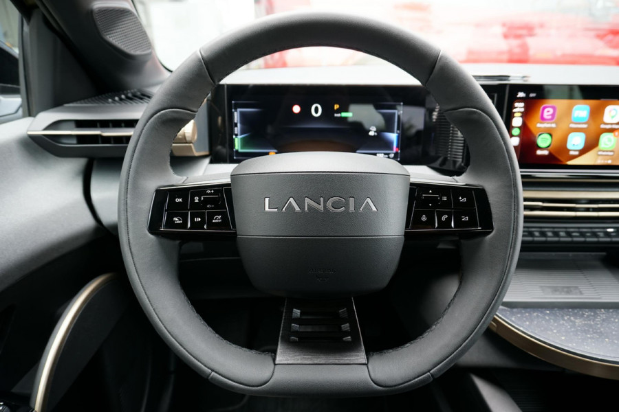 Lancia Ypsilon Edizione Limitata 51 kWh + 360° CAMERA / DODEHOEK / BEKLEDING FLUWEEL / SFEERVERLICHTING