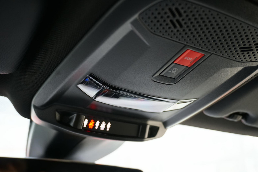 Lancia Ypsilon Edizione Limitata 51 kWh + 360° CAMERA / DODEHOEK / BEKLEDING FLUWEEL / SFEERVERLICHTING