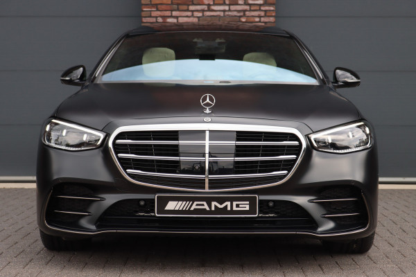 Mercedes-Benz S-Klasse 580 e 4MATIC Lang AMG Line | Manufaktur | Airmatic | Chauffeurspakket | Achterasbesturing | Augmented HUD | Distronic+ | Burmester | Exclusief Nappa Leder | 3D-Display | Vlakkenverwarming | Zonweringspakket |