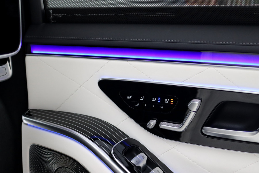 Mercedes-Benz S-Klasse 580 e 4MATIC Lang AMG Line | Manufaktur | Airmatic | Chauffeurspakket | Achterasbesturing | Augmented HUD | Distronic+ | Burmester | Exclusief Nappa Leder | 3D-Display | Vlakkenverwarming | Zonweringspakket |