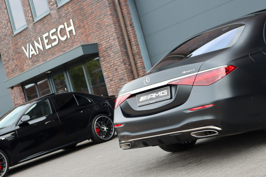 Mercedes-Benz S-Klasse 580 e 4MATIC Lang AMG Line | Manufaktur | Airmatic | Chauffeurspakket | Achterasbesturing | Augmented HUD | Distronic+ | Burmester | Exclusief Nappa Leder | 3D-Display | Vlakkenverwarming | Zonweringspakket |