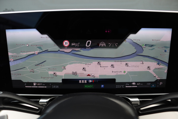 Mercedes-Benz S-Klasse 580 e 4MATIC Lang AMG Line | Manufaktur | Airmatic | Chauffeurspakket | Achterasbesturing | Augmented HUD | Distronic+ | Burmester | Exclusief Nappa Leder | 3D-Display | Vlakkenverwarming | Zonweringspakket |