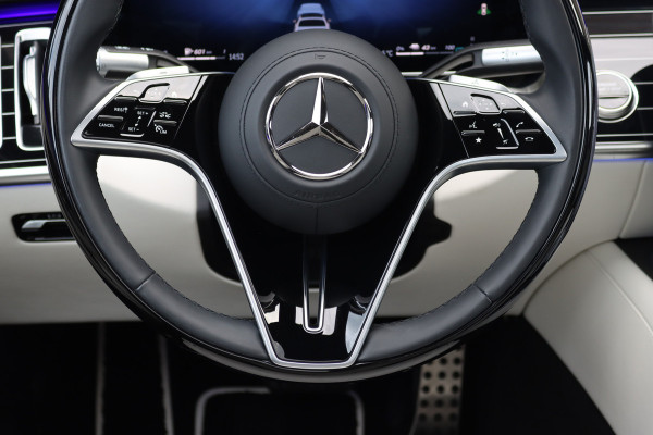 Mercedes-Benz S-Klasse 580 e 4MATIC Lang AMG Line | Manufaktur | Airmatic | Chauffeurspakket | Achterasbesturing | Augmented HUD | Distronic+ | Burmester | Exclusief Nappa Leder | 3D-Display | Vlakkenverwarming | Zonweringspakket |