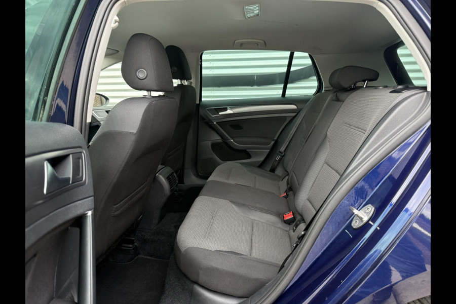 Volkswagen e-Golf e-Golf 2e Eigenaar|Navi|Camera|Virtual Cockpit|Carplay|Stoelverwarming|N.A.P|APK tot 01-2027
