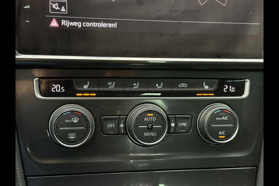 Volkswagen e-Golf e-Golf 2e Eigenaar|Navi|Camera|Virtual Cockpit|Carplay|Stoelverwarming|N.A.P|APK tot 01-2027