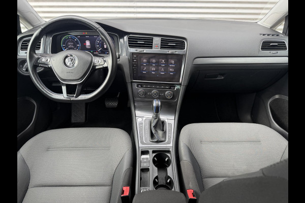 Volkswagen e-Golf e-Golf 2e Eigenaar|Navi|Camera|Virtual Cockpit|Carplay|Stoelverwarming|N.A.P|APK tot 01-2027