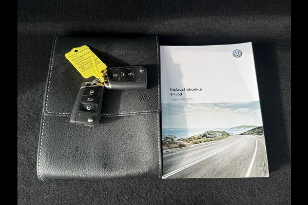 Volkswagen e-Golf e-Golf 2e Eigenaar|Navi|Camera|Virtual Cockpit|Carplay|Stoelverwarming|N.A.P|APK tot 01-2027