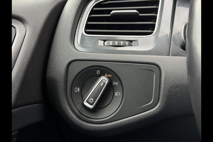 Volkswagen e-Golf e-Golf 2e Eigenaar|Navi|Camera|Virtual Cockpit|Carplay|Stoelverwarming|N.A.P|APK tot 01-2027