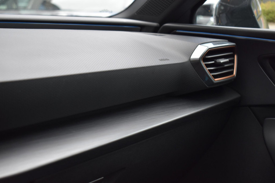 CUPRA Leon 1.4 e-Hybrid VZ Business Pano XLNavi
