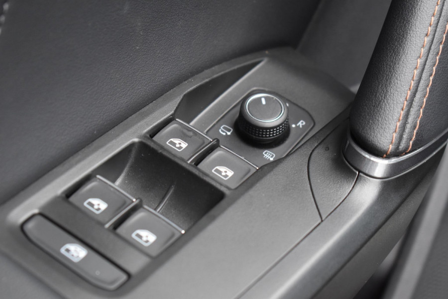 CUPRA Leon 1.4 e-Hybrid VZ Business Pano XLNavi