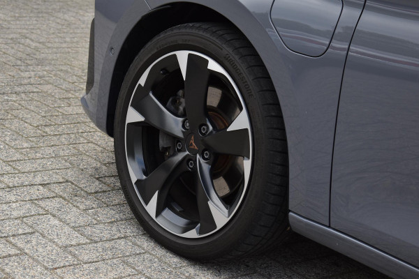 CUPRA Leon 1.4 e-Hybrid VZ Business Pano XLNavi