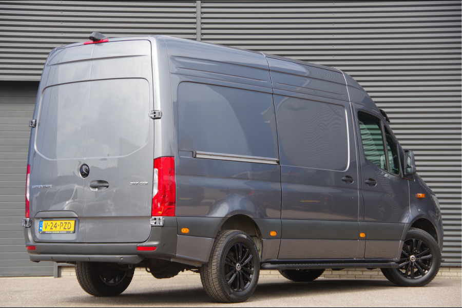 Mercedes-Benz Sprinter 317 1.9 CDI L2H2 3-ZITS, FACELIFT, AUT. LED, STOELVERWARMING, MBUX 10'', CAMERA, NAVI, CRUISE, CLIMA, PARKEERSENSOREN