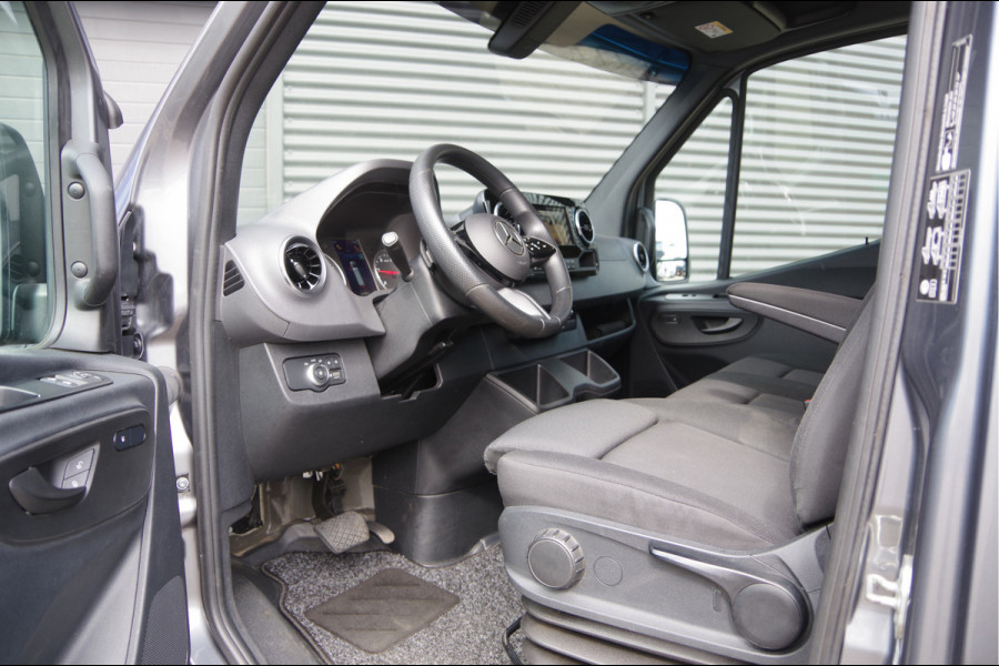 Mercedes-Benz Sprinter 317 1.9 CDI L2H2 3-ZITS, FACELIFT, AUT. LED, STOELVERWARMING, MBUX 10'', CAMERA, NAVI, CRUISE, CLIMA, PARKEERSENSOREN