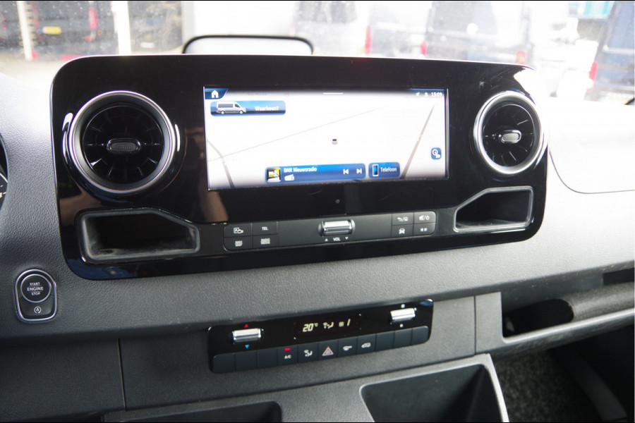 Mercedes-Benz Sprinter 317 1.9 CDI L2H2 3-ZITS, FACELIFT, AUT. LED, STOELVERWARMING, MBUX 10'', CAMERA, NAVI, CRUISE, CLIMA, PARKEERSENSOREN