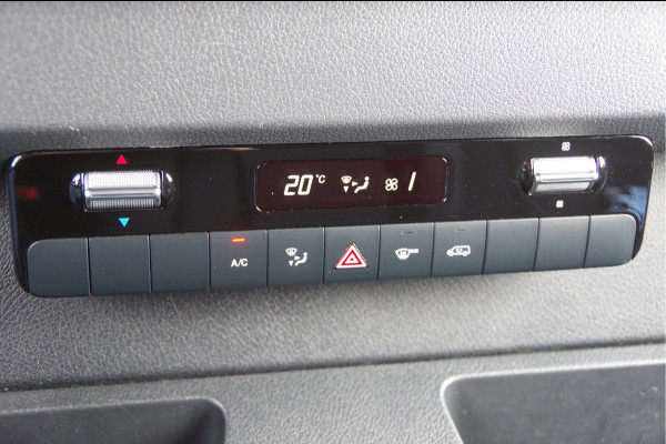 Mercedes-Benz Sprinter 317 1.9 CDI L2H2 3-ZITS, FACELIFT, AUT. LED, STOELVERWARMING, MBUX 10'', CAMERA, NAVI, CRUISE, CLIMA, PARKEERSENSOREN