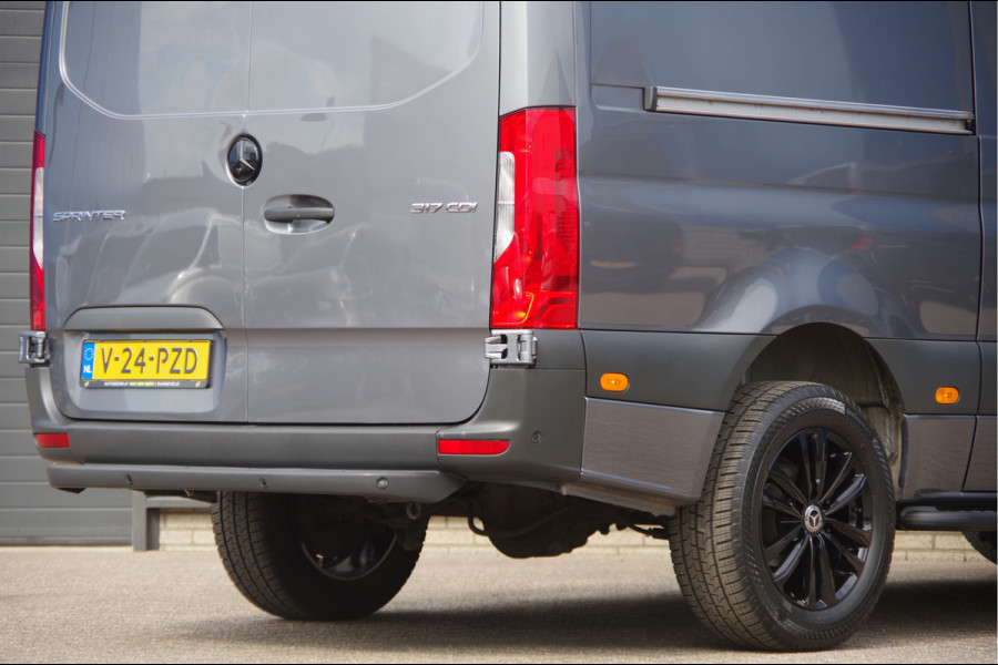 Mercedes-Benz Sprinter 317 1.9 CDI L2H2 3-ZITS, FACELIFT, AUT. LED, STOELVERWARMING, MBUX 10'', CAMERA, NAVI, CRUISE, CLIMA, PARKEERSENSOREN