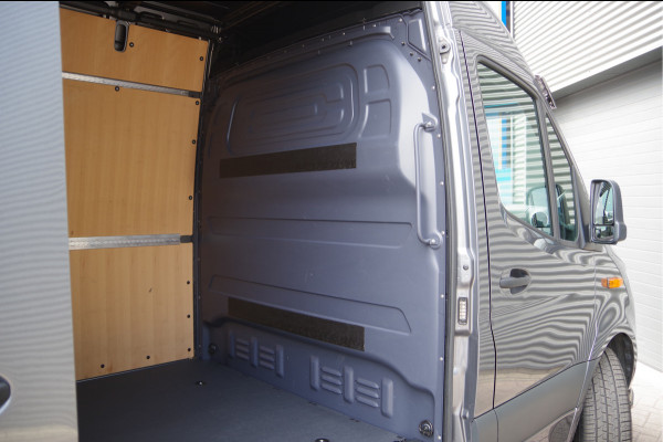 Mercedes-Benz Sprinter 317 1.9 CDI L2H2 3-ZITS, FACELIFT, AUT. LED, STOELVERWARMING, MBUX 10'', CAMERA, NAVI, CRUISE, CLIMA, PARKEERSENSOREN